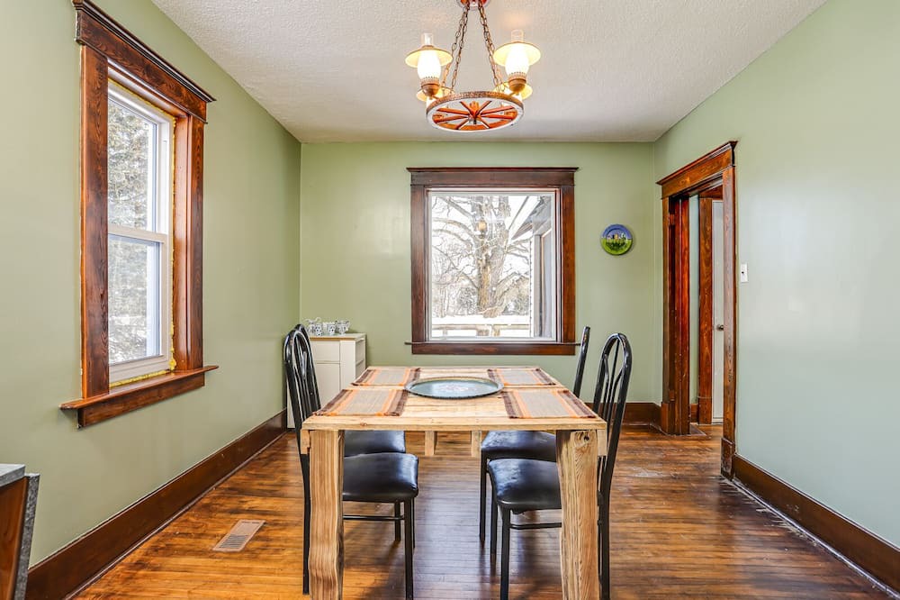 Photo of Kitchen in Grey Highlands
