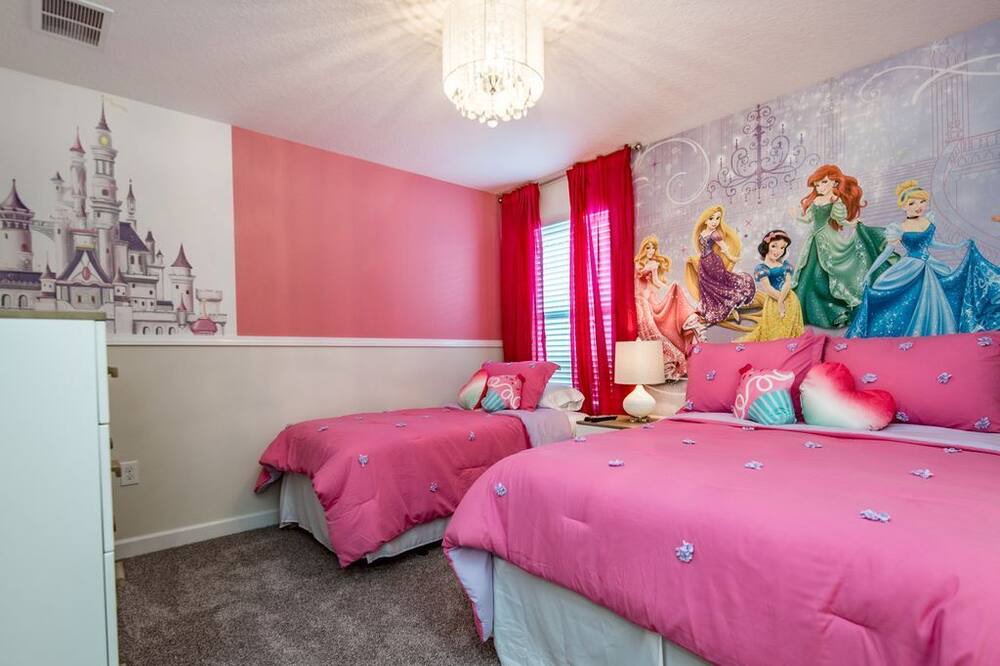 Photo of Bedroom in Davenport