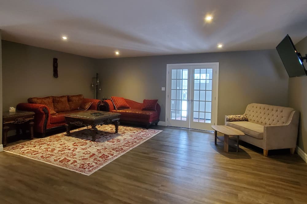 Photo of Livingroom in North Port