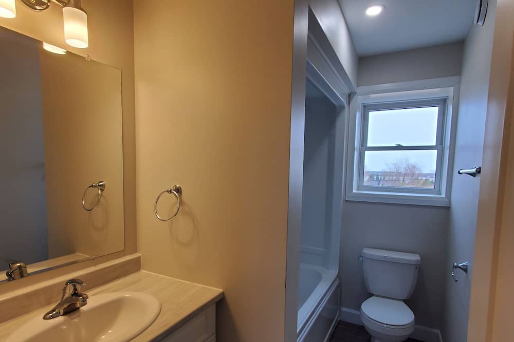 Photo of Bathroom in Greater Napanee