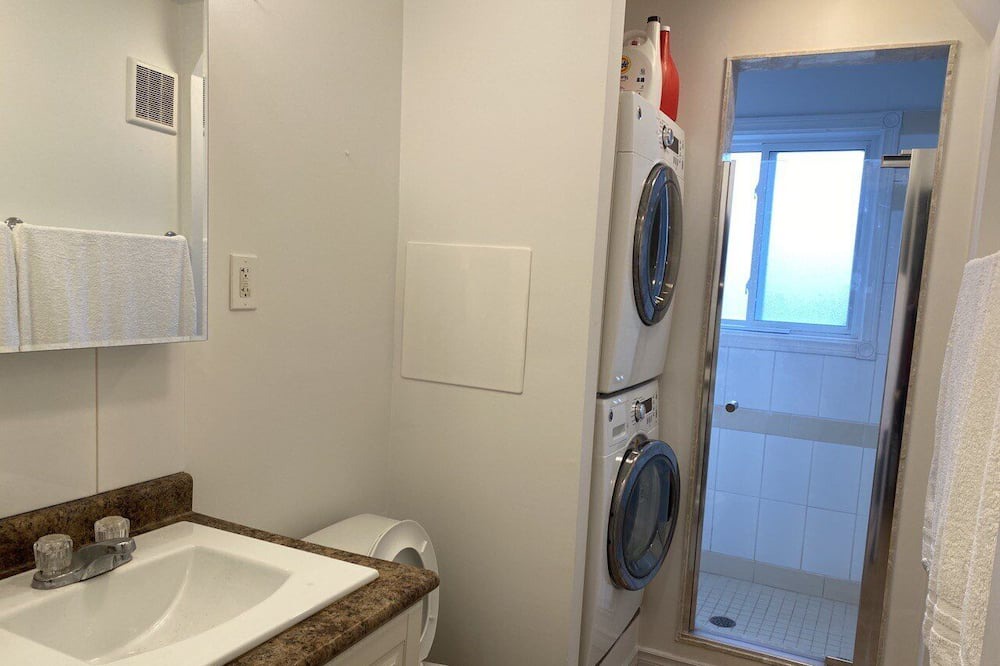Photo of Bathroom in Lagoon City