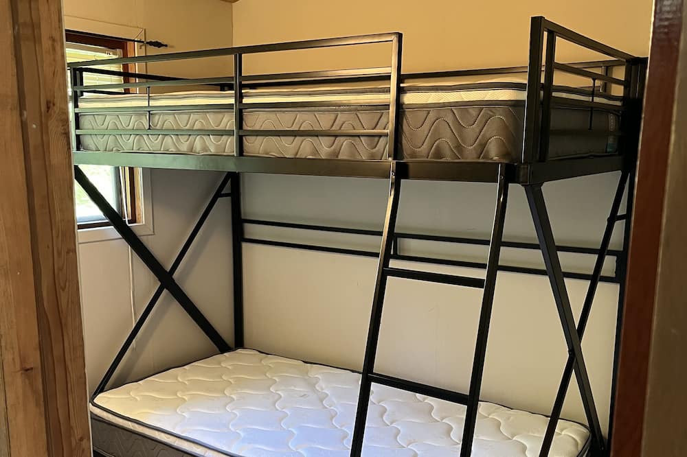 Photo of Bedroom in Huron-Kinloss