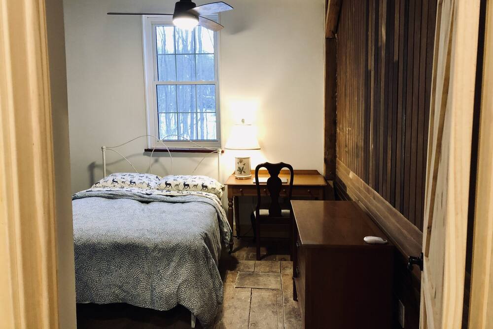 Photo of Bedroom in Paisley