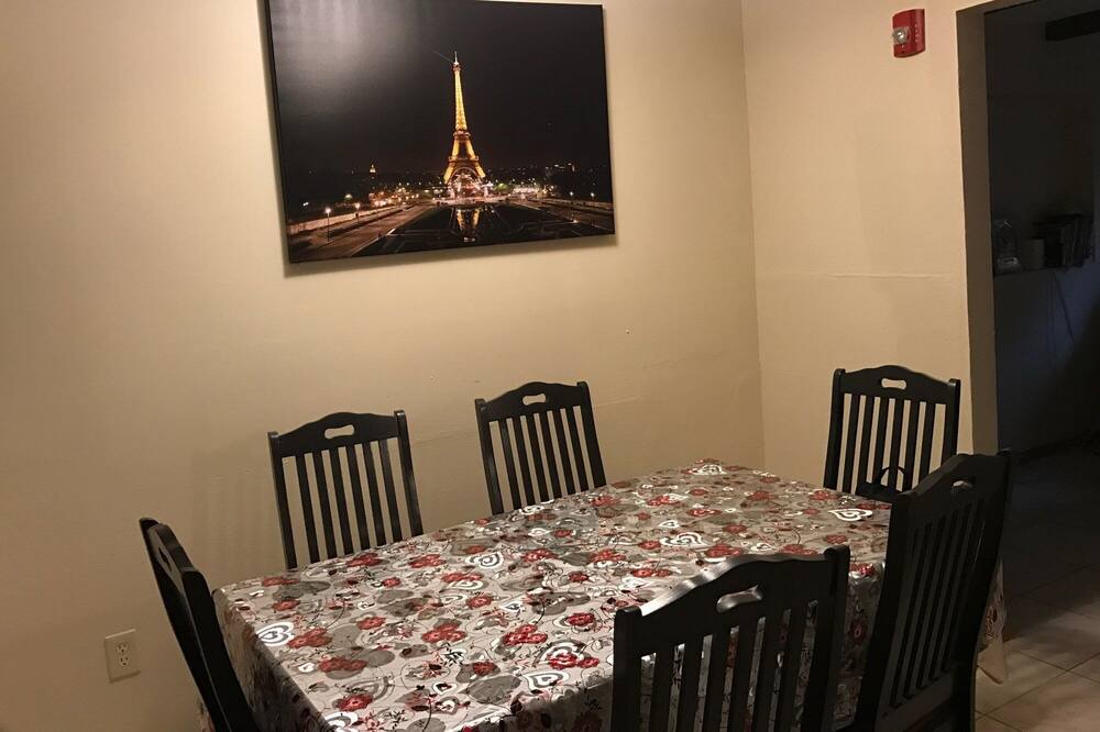 Photo of Kitchen in Oak Ridge