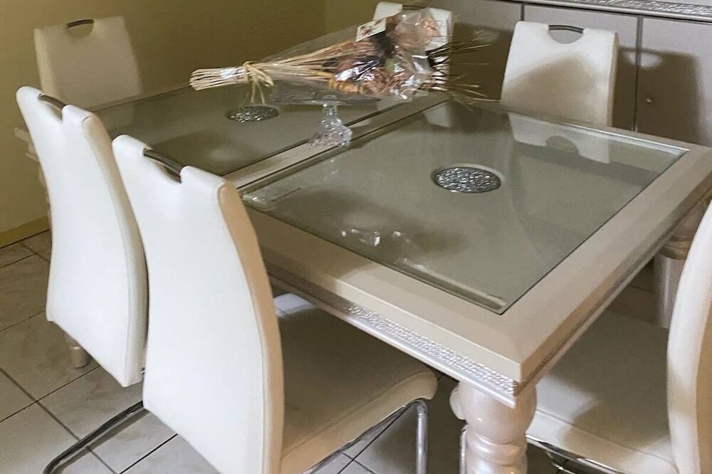 Photo of Kitchen in Oak Ridge