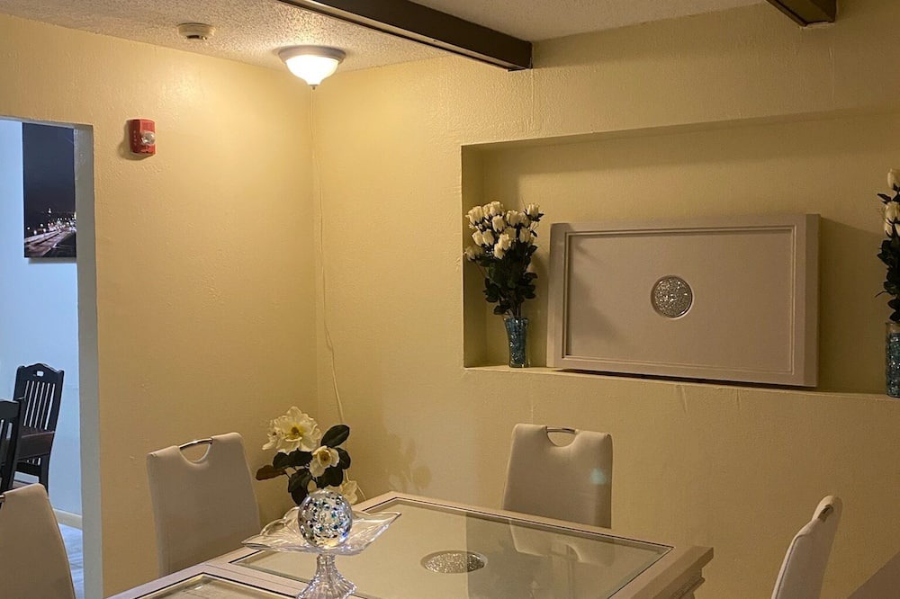 Photo of Kitchen in Oak Ridge