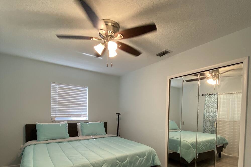 Photo of Bedroom in Orlovista