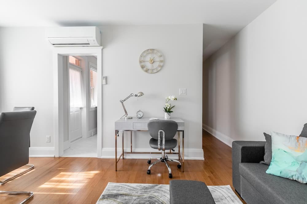 Photo of Livingroom in Saint Clair West Village
