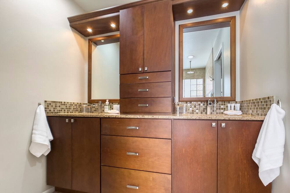 Photo of Bathroom in Shea North Estates