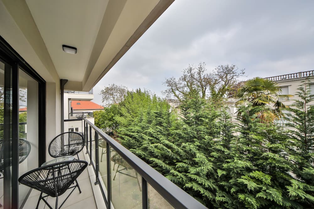 Photo of Outdoor in La Varenne Saint-Hilaire