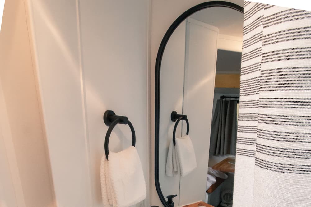 Photo of Bathroom in Tyendinaga Mohawk Territory
