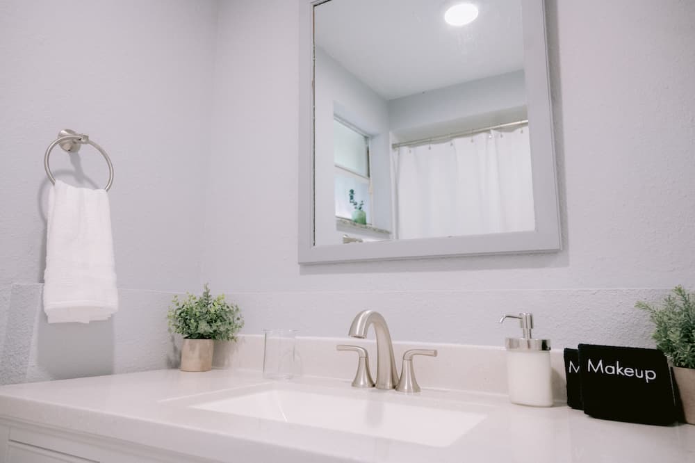 Photo of Bathroom in Conway