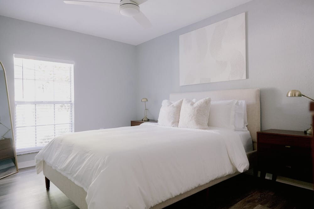 Photo of Bedroom in Conway