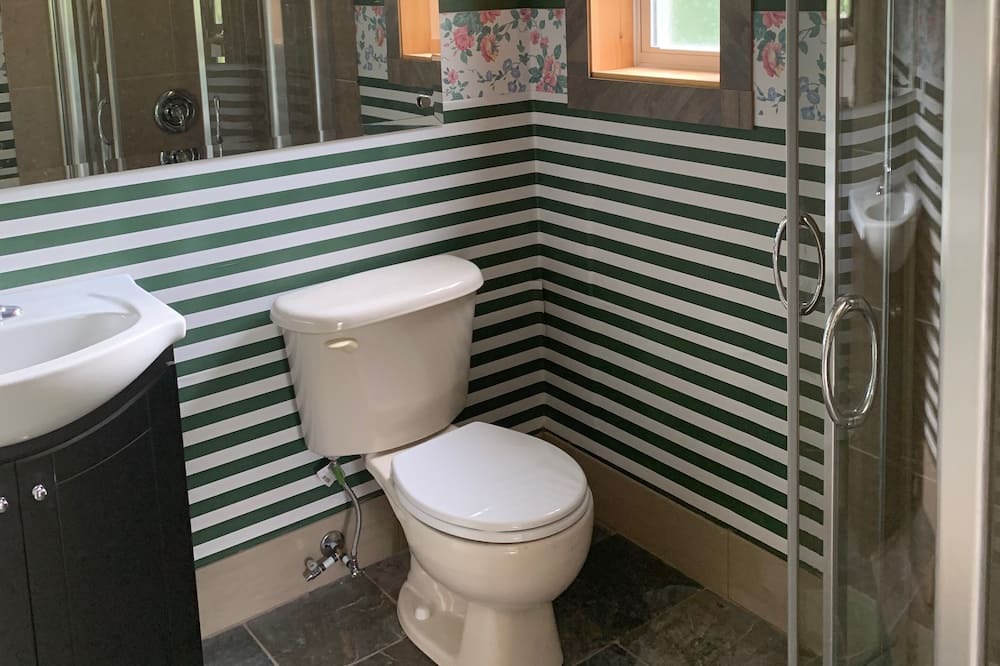 Photo of Bathroom in Trent Lakes