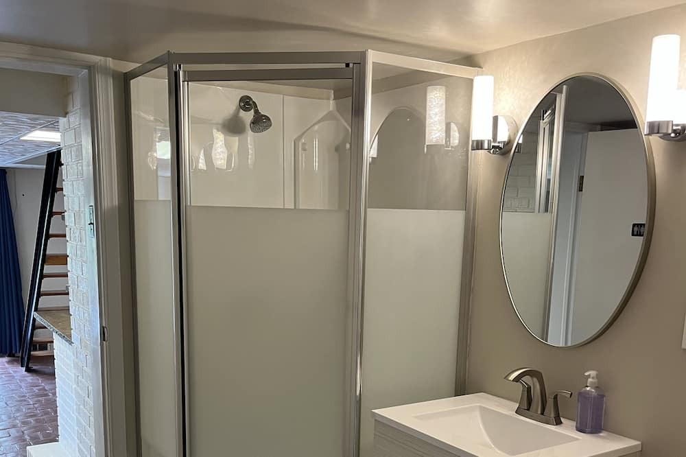 Photo of Bathroom in Valley Forge