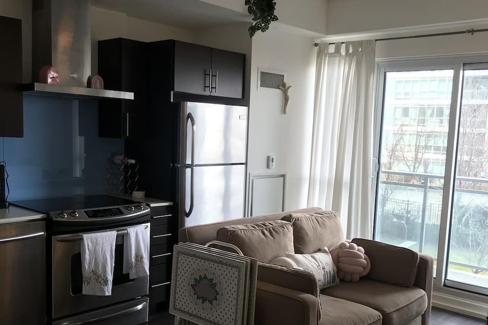 Photo of Livingroom in Humber Bay