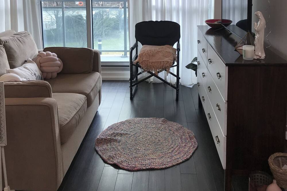 Photo of Livingroom in Humber Bay