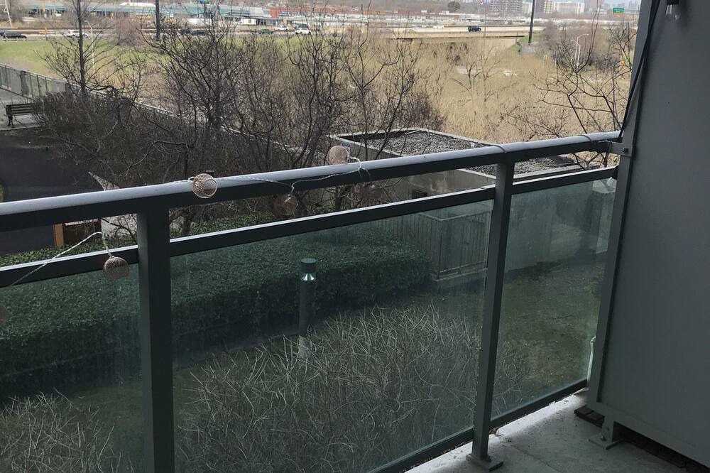 Photo of Patio Balcony in Humber Bay