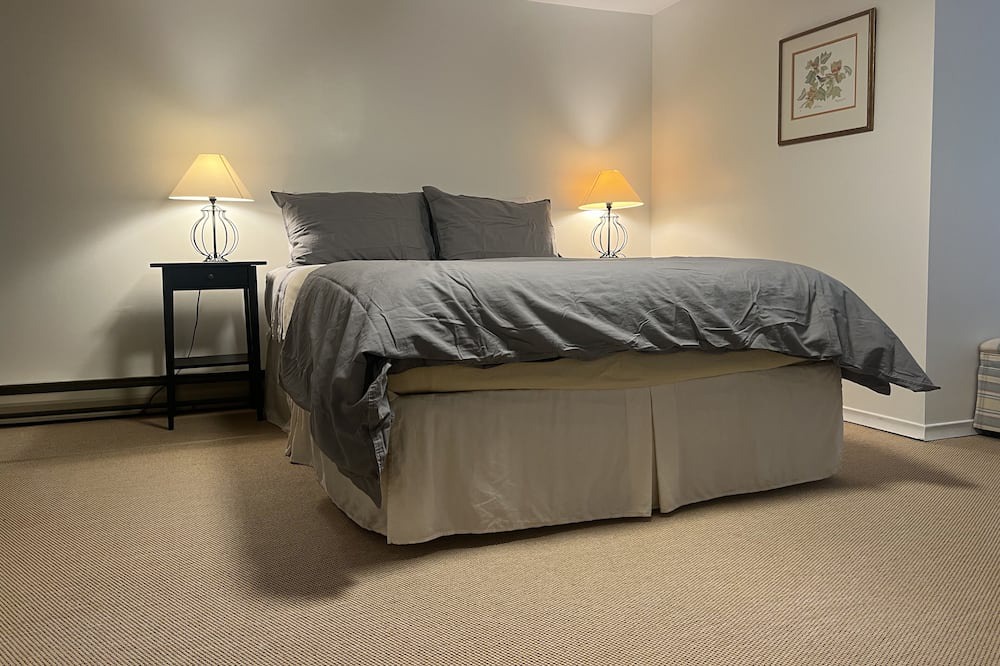 Photo of Bedroom in Georgian Bluffs