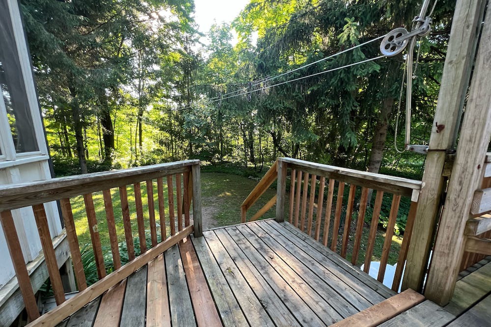 Photo of Patio Balcony in Georgian Bluffs