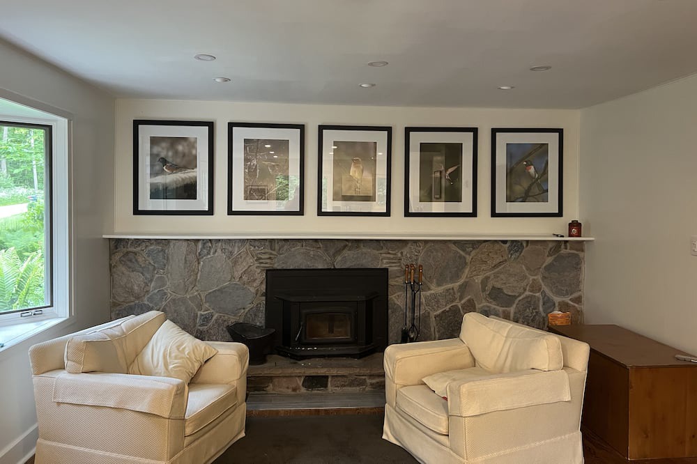 Photo of Livingroom in Georgian Bluffs