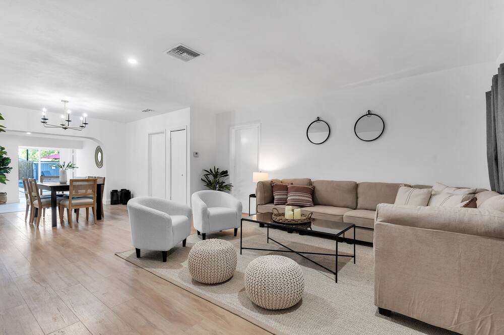 Photo of Livingroom in Coral Way