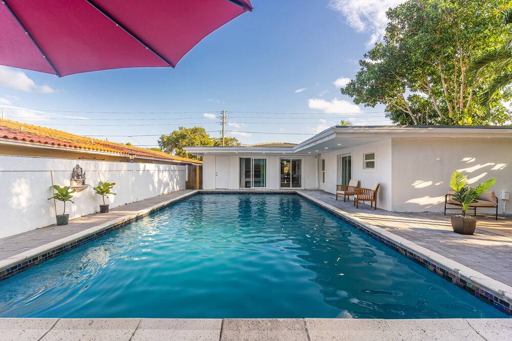 Photo of Outdoor in Coral Way