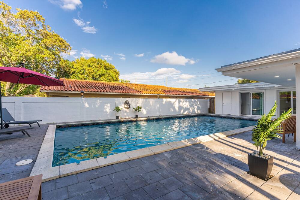 Photo of Outdoor in Coral Way