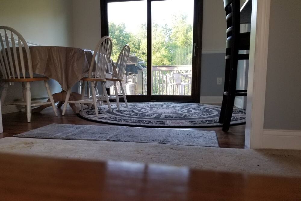 Photo of Livingroom in Mcafee
