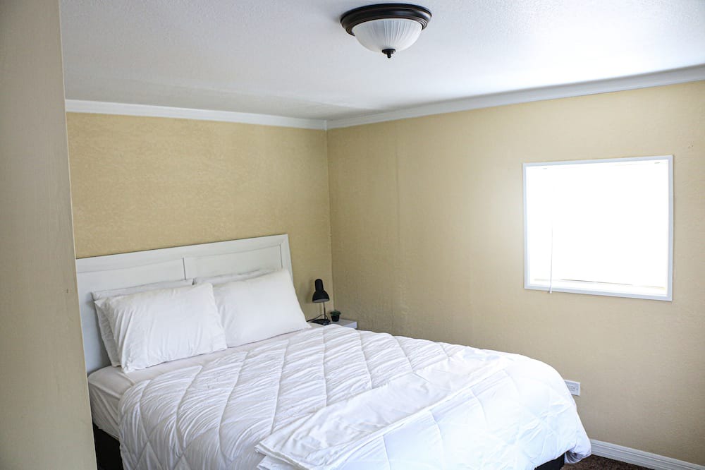 Photo of Bedroom in Lake Wales