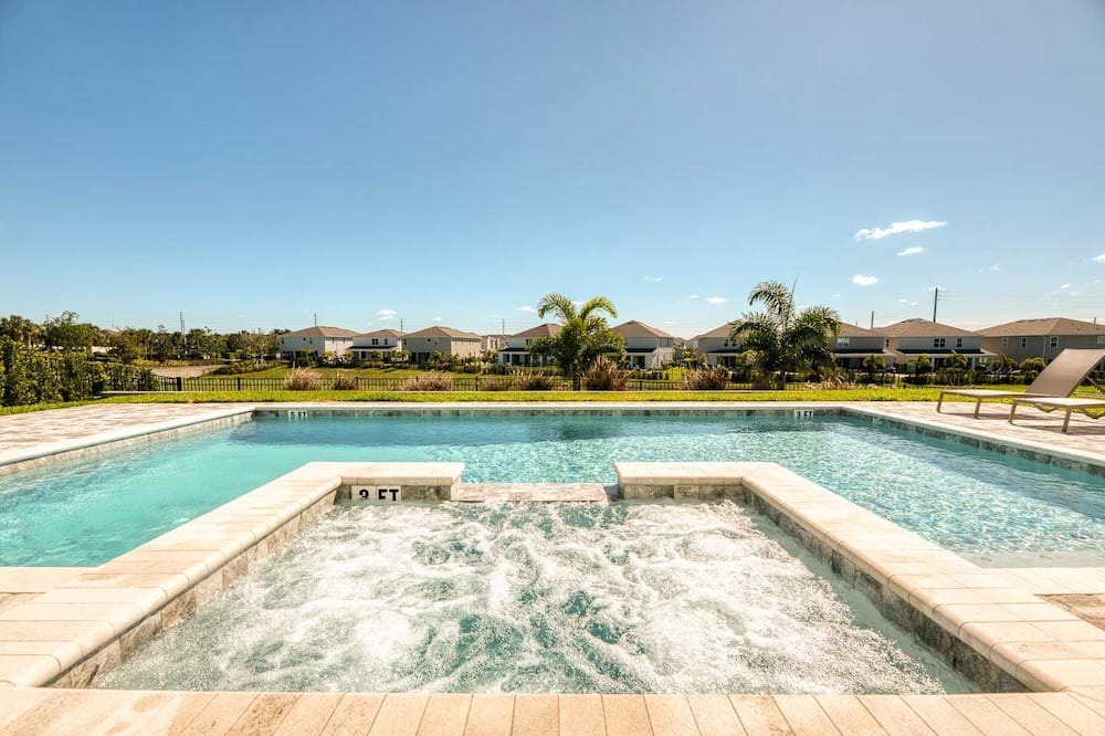Photo of Outdoor in Bay Lake