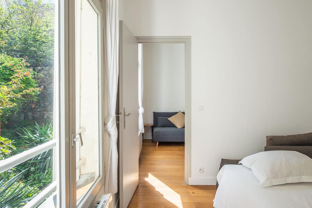 Photo of Bedroom in Levallois-Perret