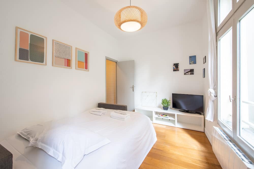 Photo of Bedroom in Levallois-Perret
