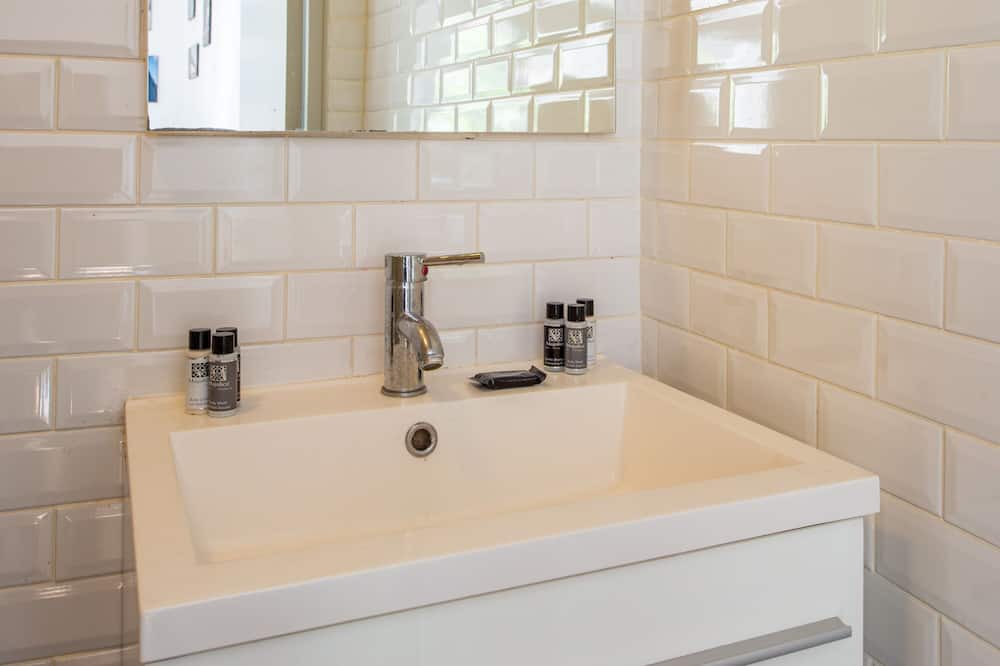 Photo of Bathroom in Levallois-Perret