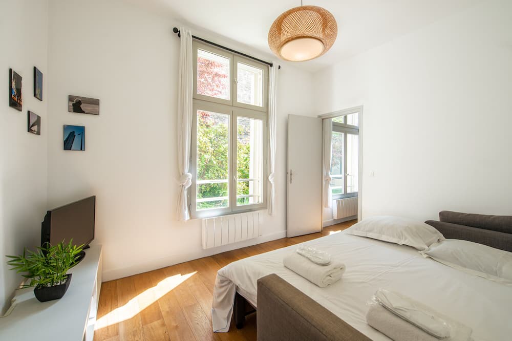 Photo of Bedroom in Levallois-Perret