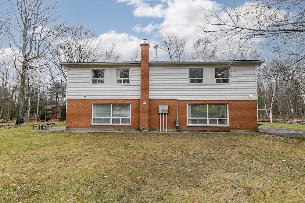Photo of Outdoor in Tiny