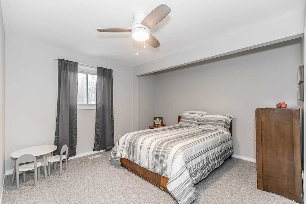 Photo of Bedroom in Tiny