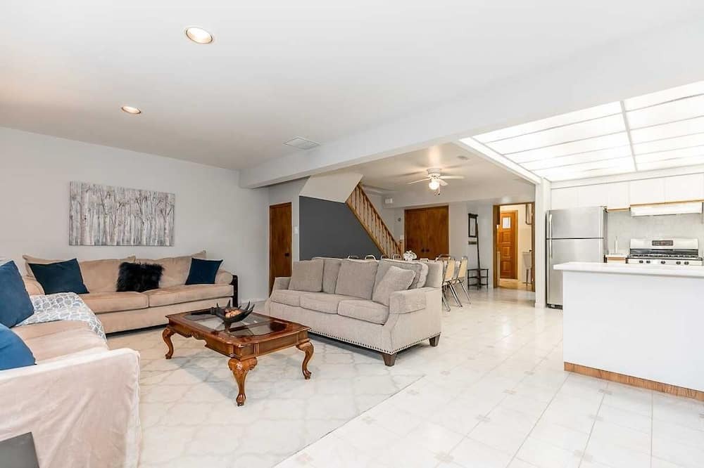 Photo of Livingroom in Tiny