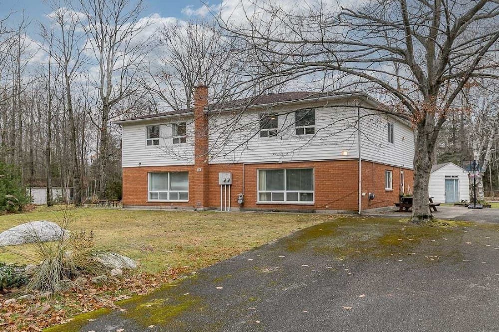 Photo of Outdoor in Tiny