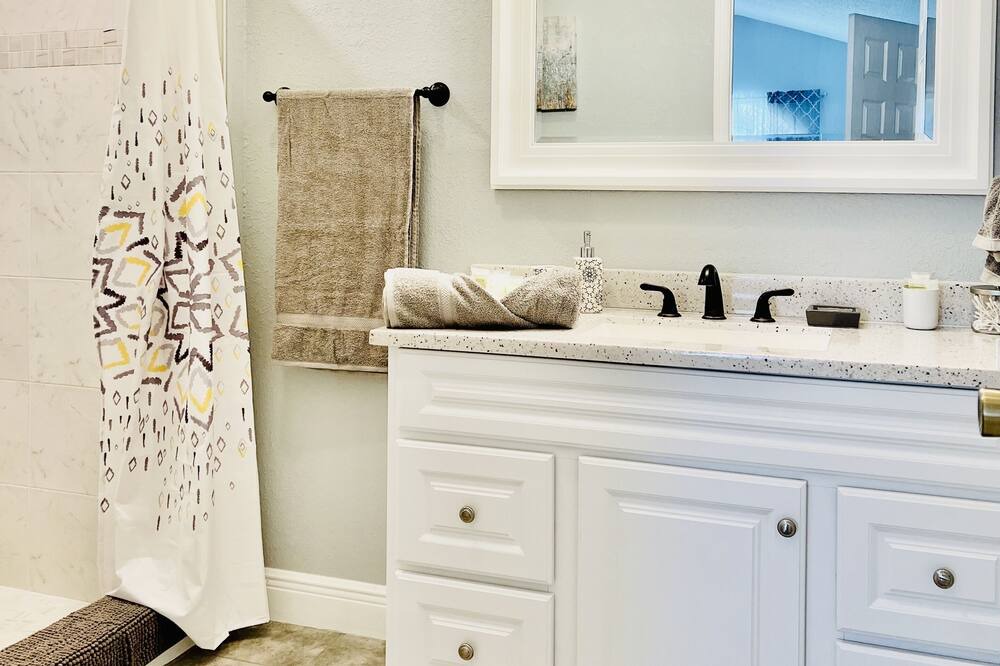 Photo of Bathroom in Poinciana