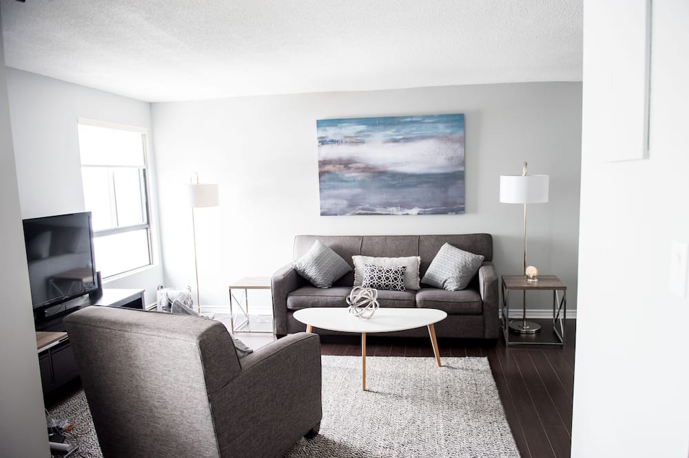 Photo of Livingroom in Dundas