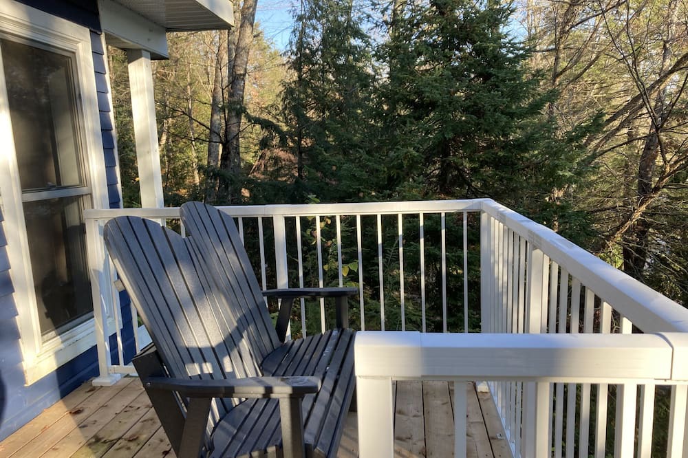 Photo of Patio Balcony in Dysart et al