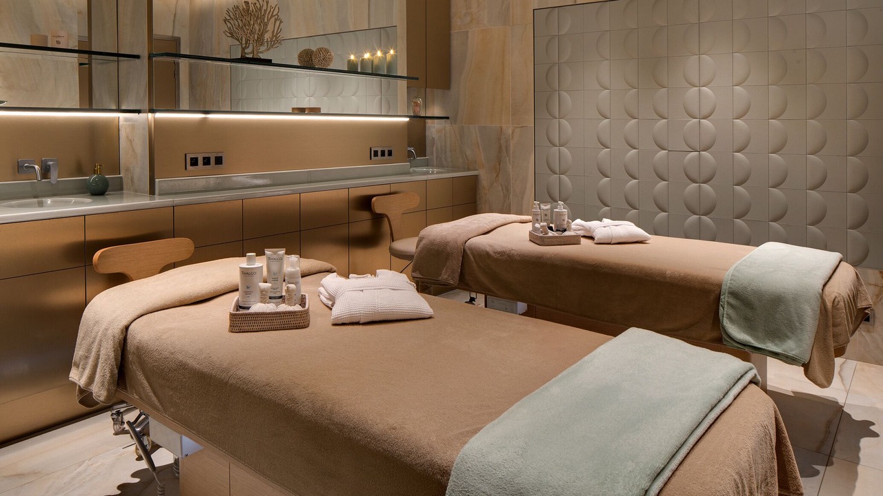 Photo of Bedroom in Champs-Elysees