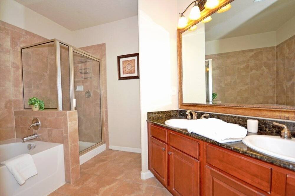 Photo of Bathroom in Wellington