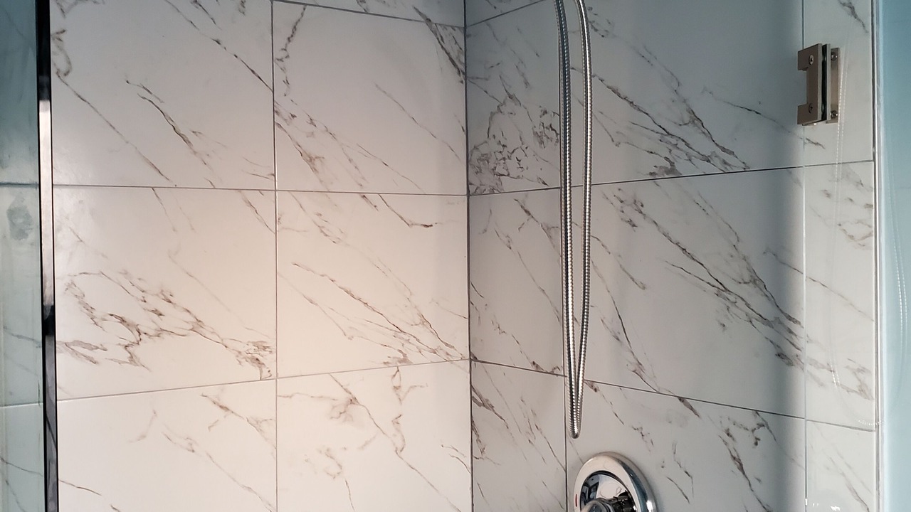 Photo of Bathroom in Royal Poinciana