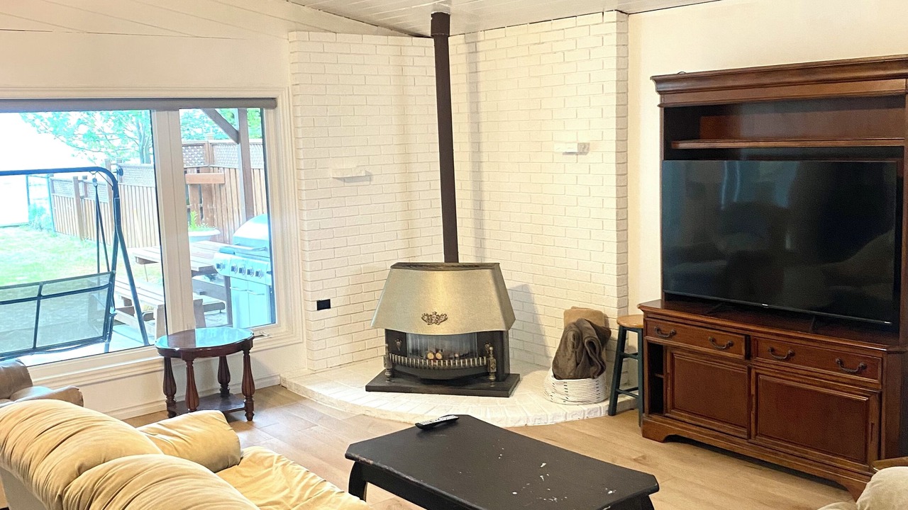 Photo of Livingroom in North Bay
