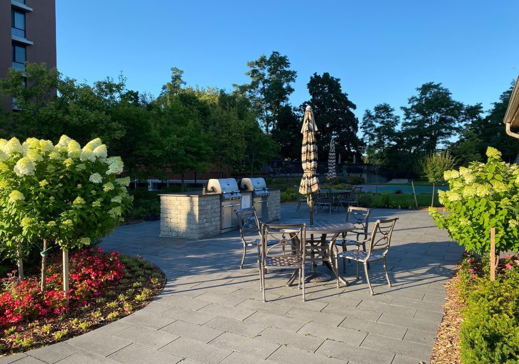 Photo of Outdoor in Lakeview