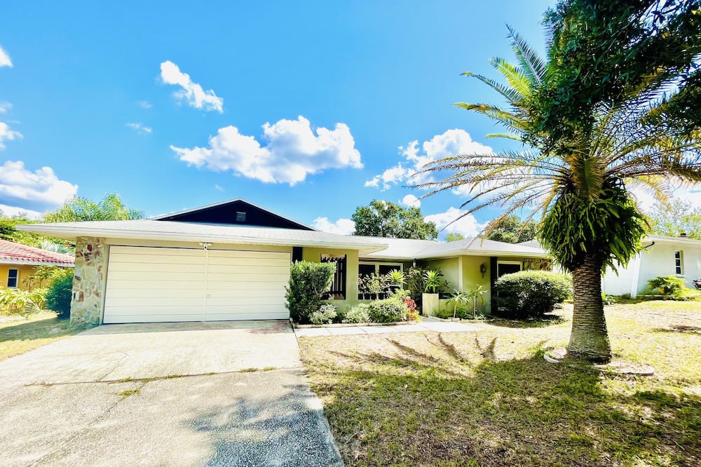 Photo of Outdoor in Tarpon Springs