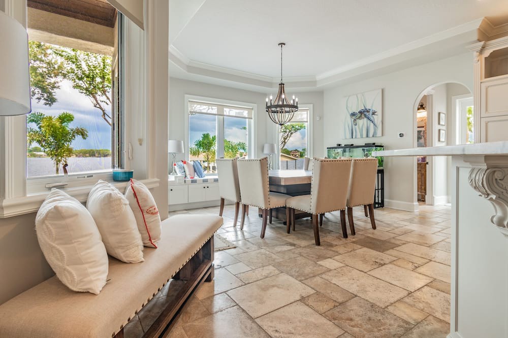 Photo of Livingroom in Windermere