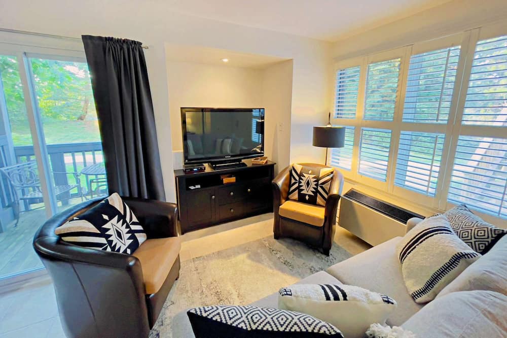 Photo of Livingroom in Craigleith